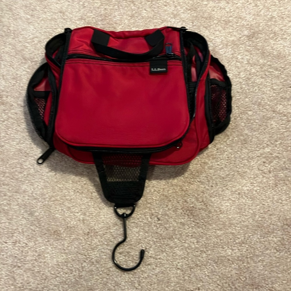 Mens personal item traveler